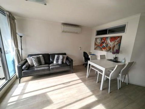 Onsite Parking, Self Check-in - Kalgoorlie Accommodation 1