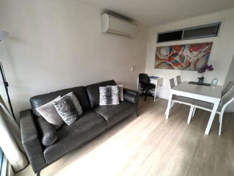 Onsite Parking, Self Check-in - Kalgoorlie Accommodation 2