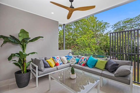 Park Avenue Luxe Townhouse Brand New Sleeps 9 - Kalgoorlie Accommodation 2
