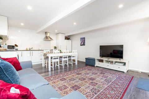 Peaceful 1BR Home Near Canberra Hospital - Kalgoorlie Accommodation 0