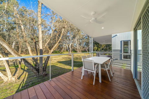 Painters Island Holiday Park - Kalgoorlie Accommodation 1