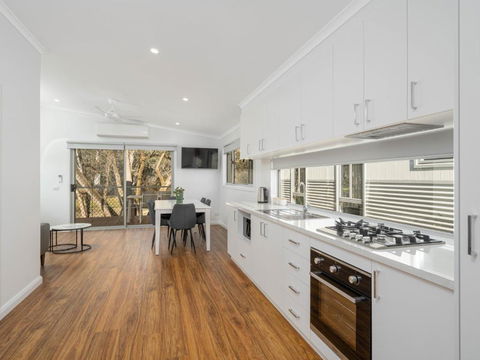 Painters Island Holiday Park - Kalgoorlie Accommodation 2