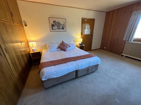 Peer Gynt Ski Lodge - Kalgoorlie Accommodation 2