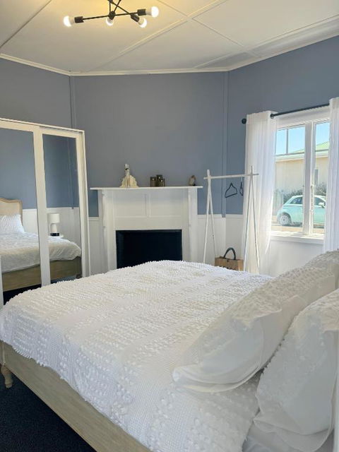 Penguin Paradise Beach House - Kalgoorlie Accommodation 2