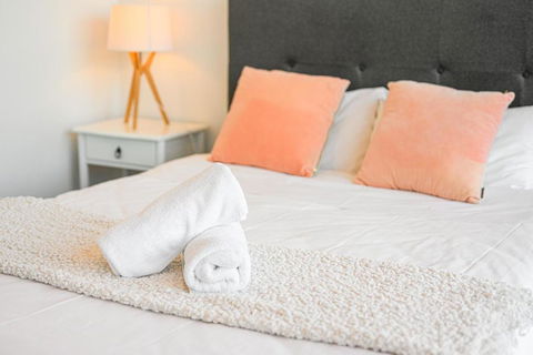 Penrith 3Br Apt Close ToTrain Station & Shopping - Kalgoorlie Accommodation 1