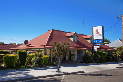 Pioneer Motel Goondiwindi - Kalgoorlie Accommodation 0