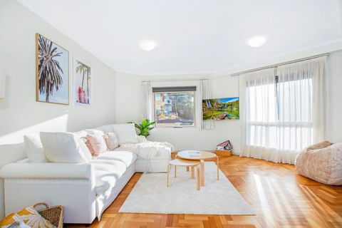 Perfect Manly Retreat, In The Heart Of Manly, Family & Couple Friendly Apartment With CAR SPOT - Kalgoorlie Accommodation 0