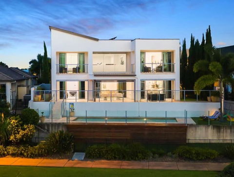 Perfect Summer Lake House - Kalgoorlie Accommodation 0