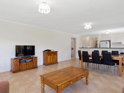 Pets At The Beach 8 Marto Court - Kalgoorlie Accommodation 0