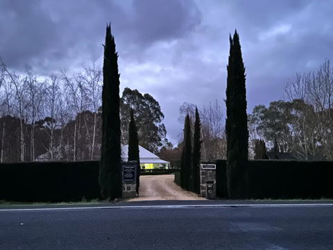 Petschel House - Kalgoorlie Accommodation 0