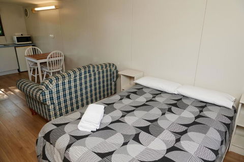 Pine Country Caravan Park - Kalgoorlie Accommodation 2