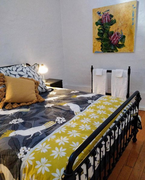 Pips On Mitchell - Beautiful Historic Apartment - Kalgoorlie Accommodation 0