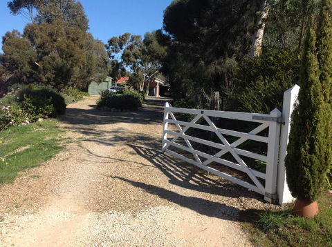 Port Elliot Rural Retreat - Kalgoorlie Accommodation 0