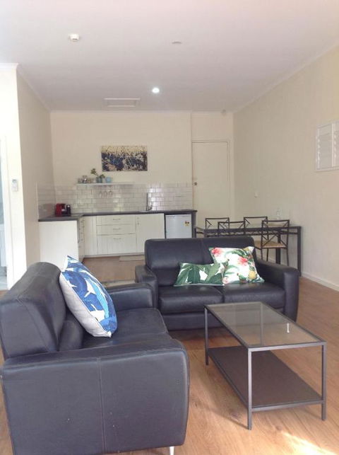 Port Elliot Rural Retreat - Kalgoorlie Accommodation 3