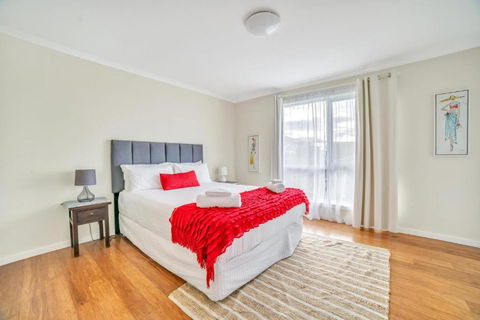 Port View Escape - Kalgoorlie Accommodation 2