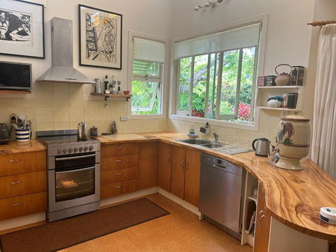 Pottsville Beach House - Kalgoorlie Accommodation 1
