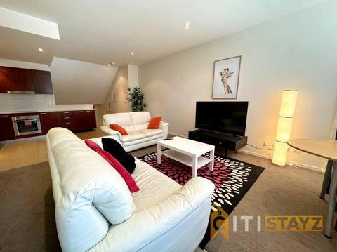 Pretty Penthouse - Close To ANU - Kalgoorlie Accommodation 0