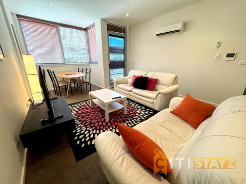 Pretty Penthouse - Close To ANU - Kalgoorlie Accommodation 1