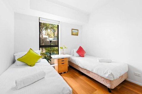 Prime Kensington 2BR Apt With A Massive Backyard - Kalgoorlie Accommodation 1