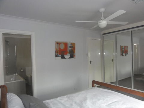 Prime Location & Spacious - Kalgoorlie Accommodation 1