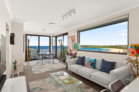Pristine 2-Bed With Expansive Beach Views - Kalgoorlie Accommodation 0