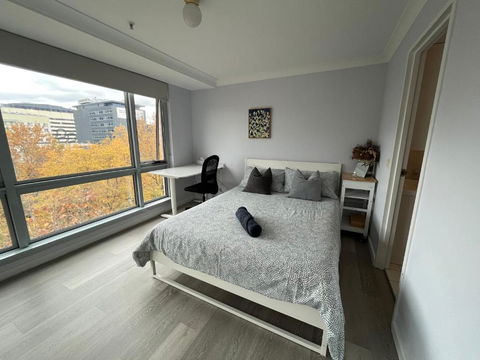 Private Room With Ensuite In The CBD - Kalgoorlie Accommodation 1