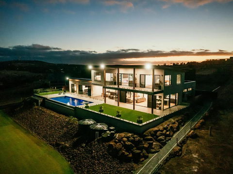 Pure Heaven - Kalgoorlie Accommodation 0