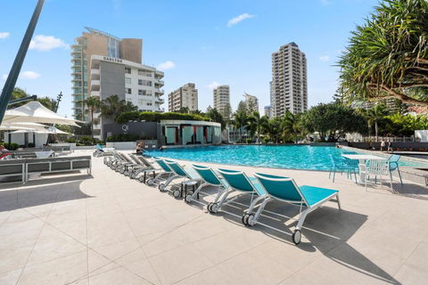 Q Tower Amazing Ocean Views 22nd Level Heated Pools Sleeps 6 - Optimise BNB - Kalgoorlie Accommodation 3