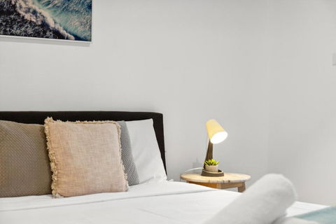 Quaint Double Room - Centrally Located At Glenfield - Shared Bathroom - Kalgoorlie Accommodation 2