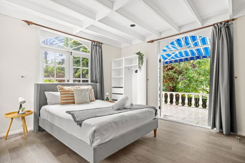 Quaint Queen Room - Convenient Location In Lindfield - Shared Bathroom - Kalgoorlie Accommodation 0
