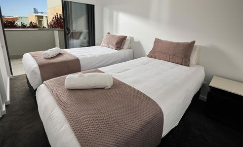Quattro On Young - Kalgoorlie Accommodation 1