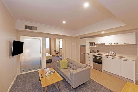 Quality Apartments Adelaide Central - Kalgoorlie Accommodation 0