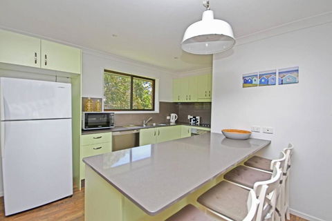 Red Door Beach House - Kalgoorlie Accommodation 1