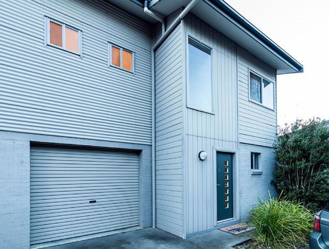 Aspect 2/8a Poly Cow Lane - Kalgoorlie Accommodation 3