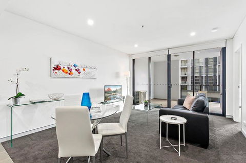 Astra Apartments Wollongong CBD - Kalgoorlie Accommodation 0