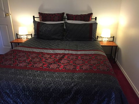 Auburn Hideaway Clare Valley - Kalgoorlie Accommodation 3
