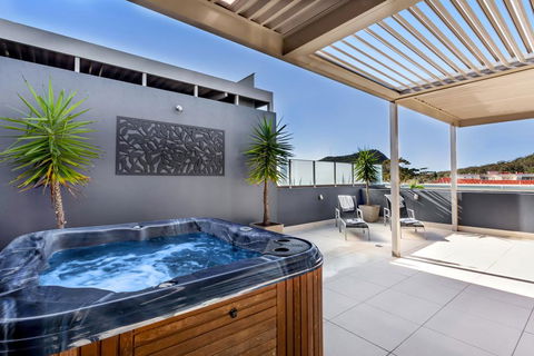 Aura 13 - Shoal Bay - Kalgoorlie Accommodation 0