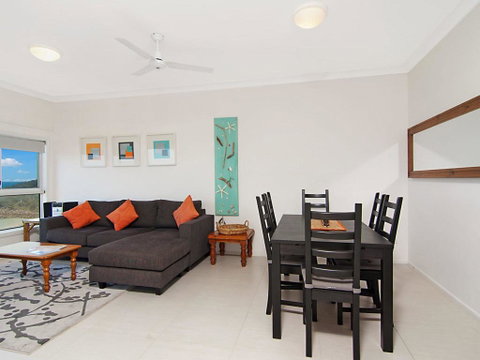 Avalon 3 - Views To Die For - Across The Road From Convent Beach - Kalgoorlie Accommodation 3