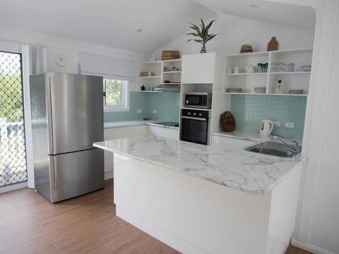Azure - Kalgoorlie Accommodation 1