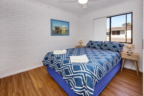 Azure Beach Stop - Kalgoorlie Accommodation 3