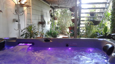 B&B Squeakygate Retreat - Kalgoorlie Accommodation 1