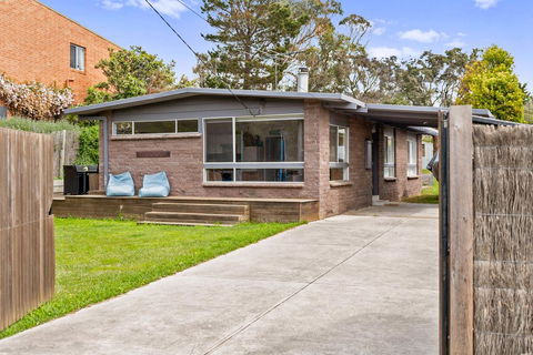 BADENOCH - Kalgoorlie Accommodation 0