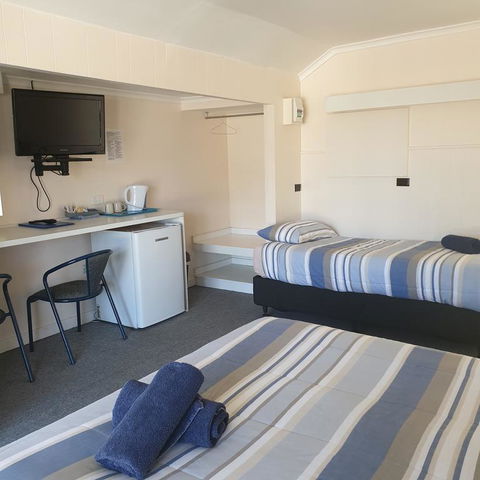 Bamboo Motor Inn - Kalgoorlie Accommodation 3