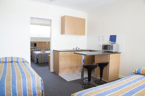 Bamboo Motor Inn - Kalgoorlie Accommodation 0