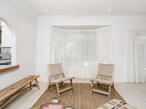 Barneys At Suffolk - Kalgoorlie Accommodation 2