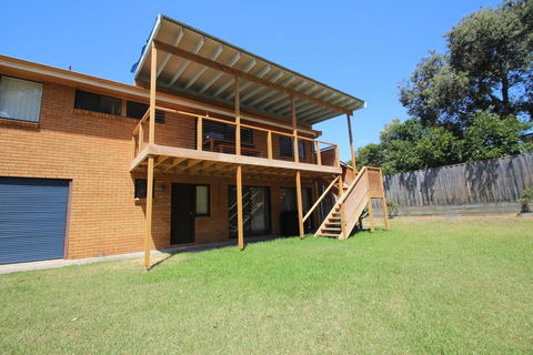 BARRELS AT BOOMERANG - Kalgoorlie Accommodation 3