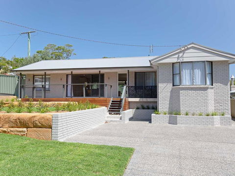 Bay Dream Believer', 16 Verona Road - Pet Friendly, Boat Parking & WIFI - Kalgoorlie Accommodation 0