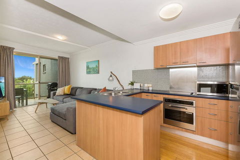BEACH BLISS LUXURIOUS APARTMENT With POOL - Kalgoorlie Accommodation 1