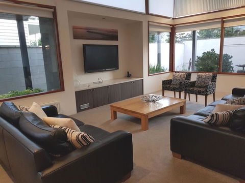 Beach Haven - Kalgoorlie Accommodation 2