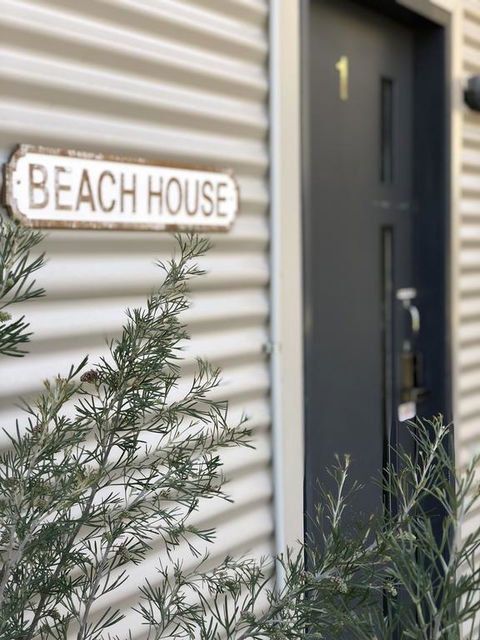 Beach Holiday Apartments - Kalgoorlie Accommodation 3